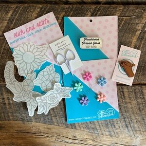 Needlepoint/Embroidery Accessory Kit